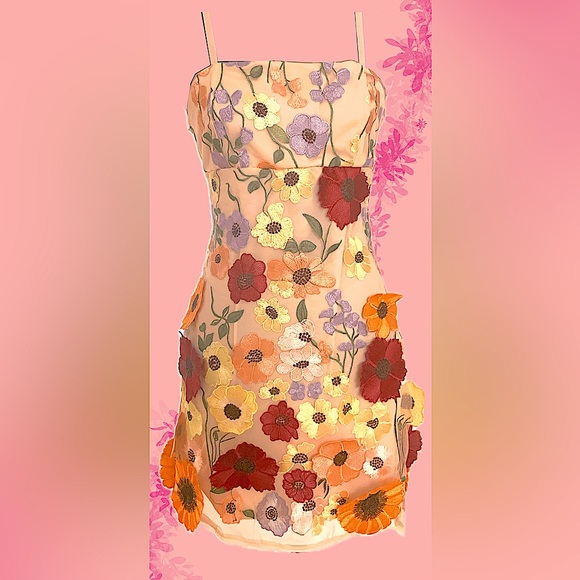 Embroidered flower dress - Picture 1 of 1